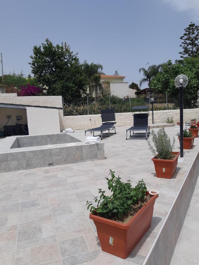 Fronte Mare Apartment Avola Exterior photo
