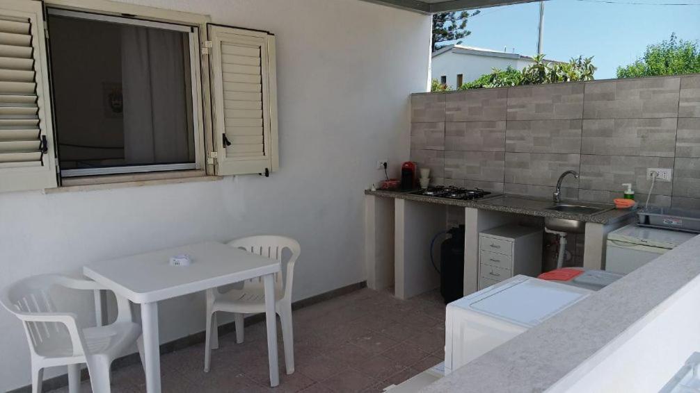 Fronte Mare Apartment Avola Exterior photo